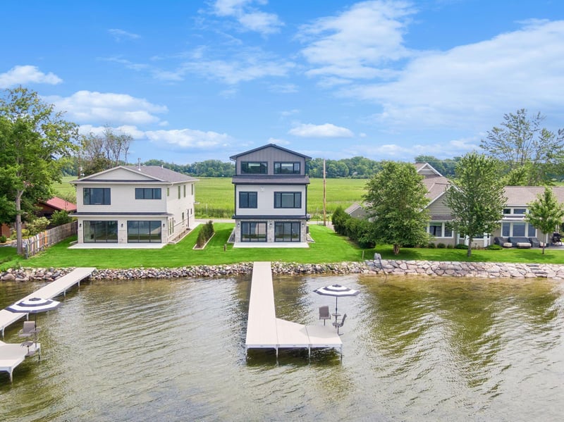 3800 Enchanted Ln, Minnetrista, MN 55364