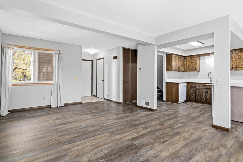 7211 Perry Ct E, Brooklyn Center, MN 55429