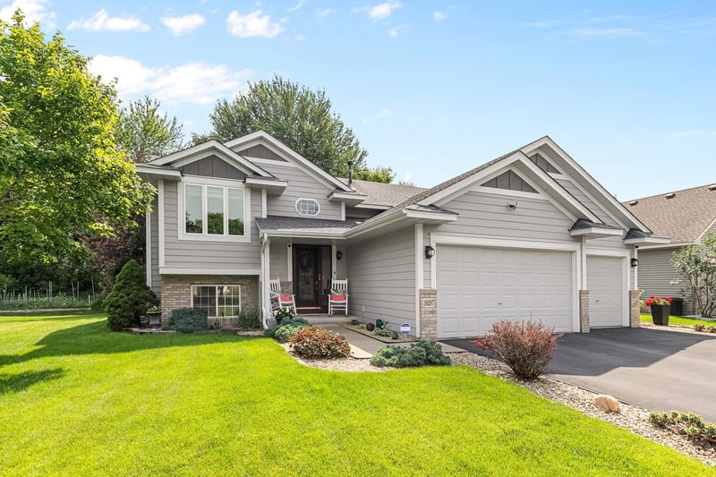 10207 Madison St NE, Blaine, MN 55434