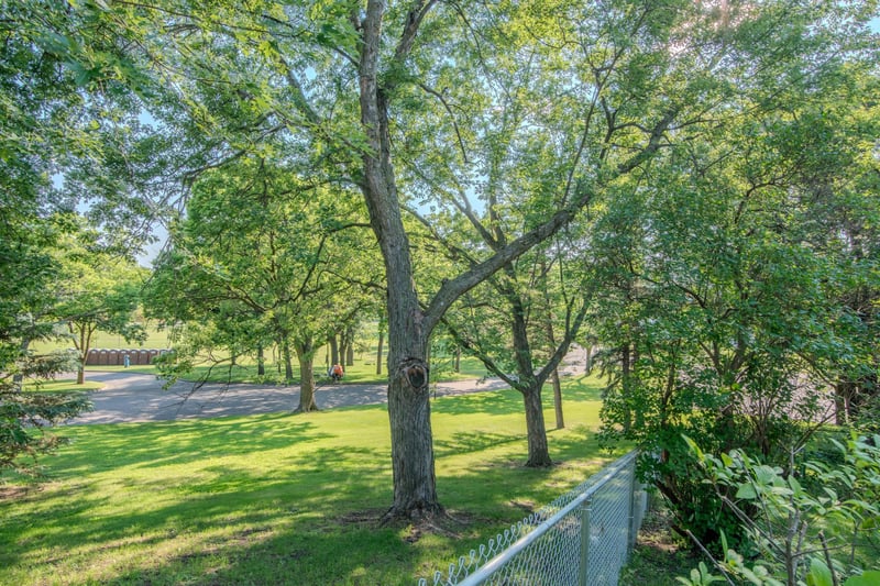 1421 Broadway Ave S, Sauk Rapids, MN 56379