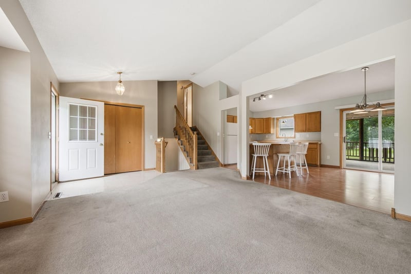 536 14th St, Delano, MN 55328