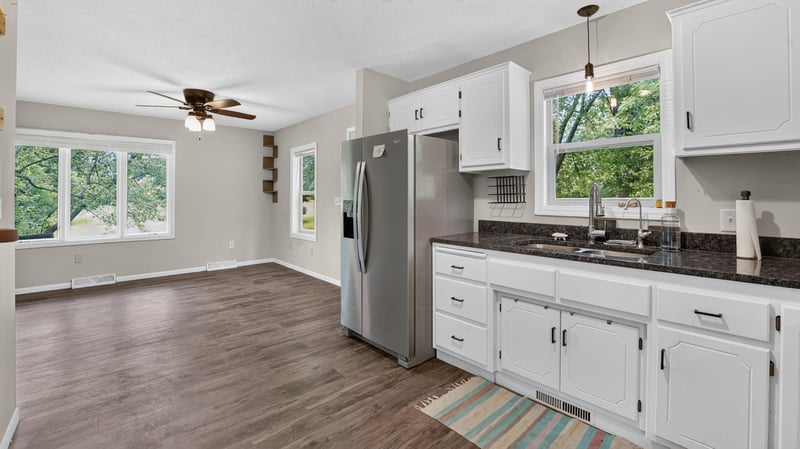 47585 Cedarcrest Trl, Rush City, MN 55069
