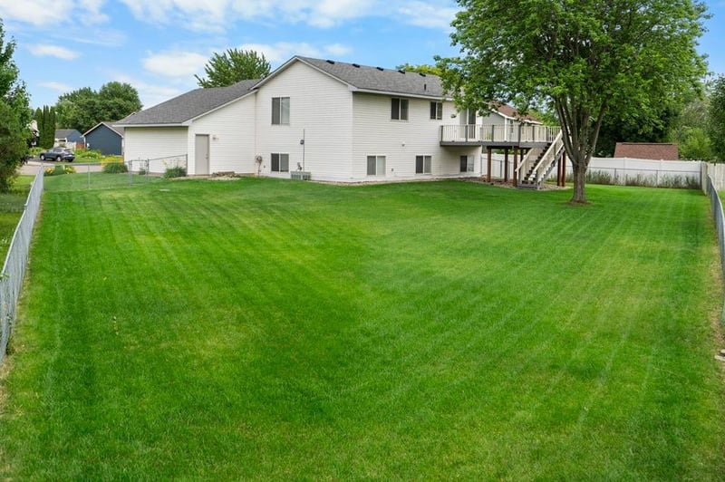 6724 92nd Ct N, Brooklyn Park, MN 55445