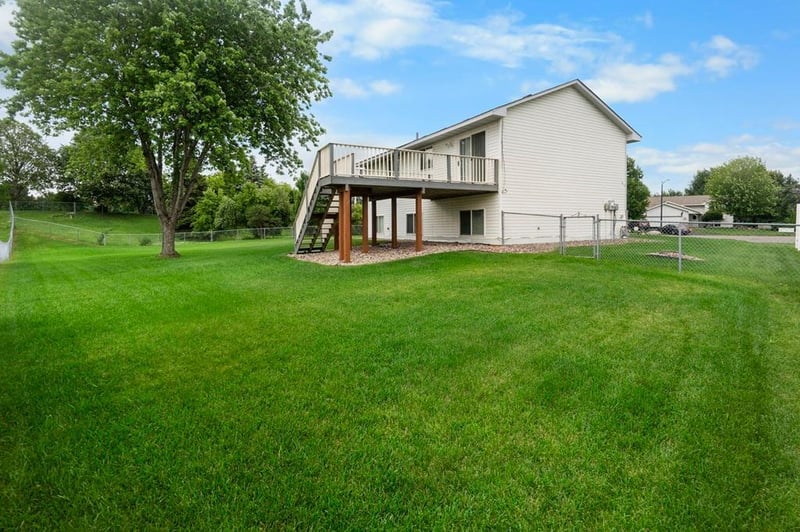 6724 92nd Ct N, Brooklyn Park, MN 55445
