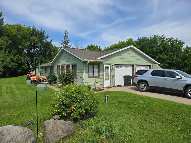 10466 County Highway 18, Ulen, MN 56585