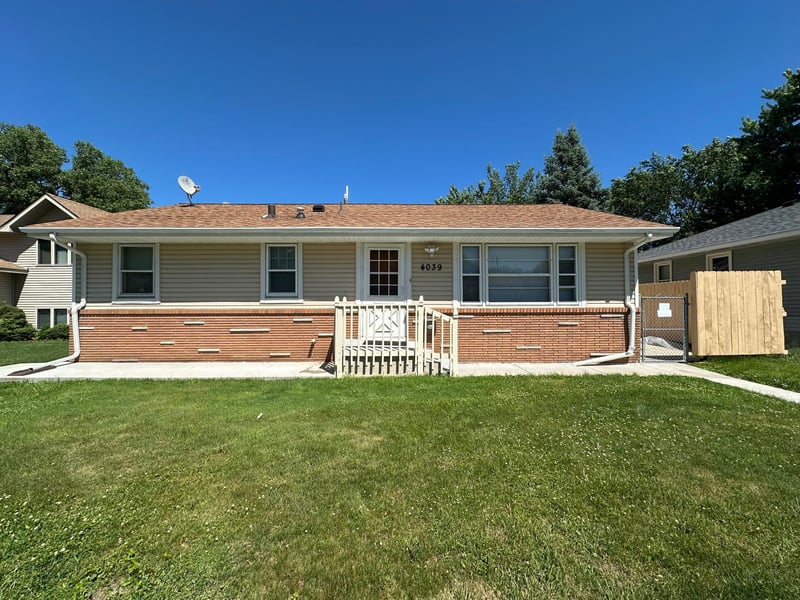 4039 Main St NE, Columbia Heights, MN 55421