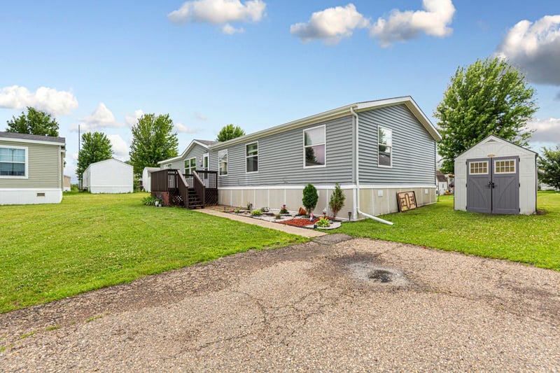 2147 Celtic Ct, North Mankato, MN 56003