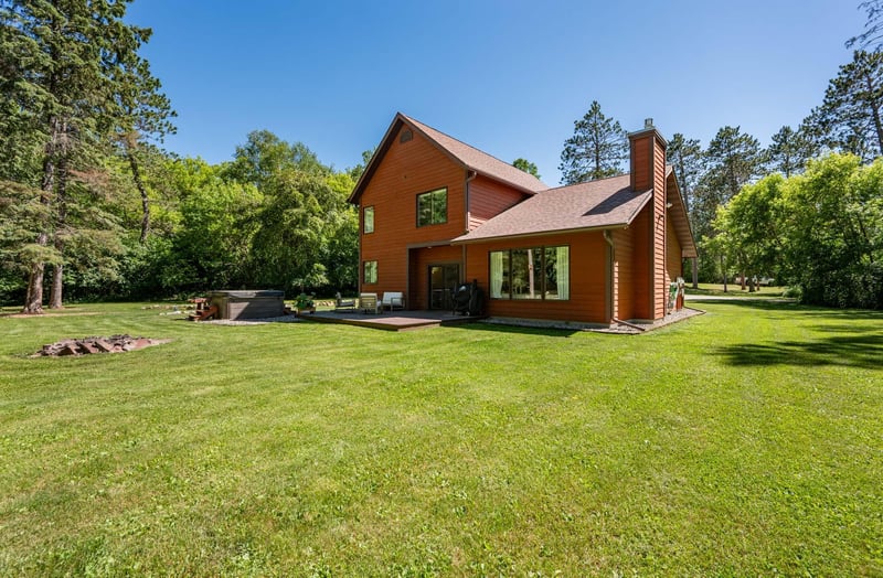 1903 White Tail Ln, Grand Rapids, MN 55744