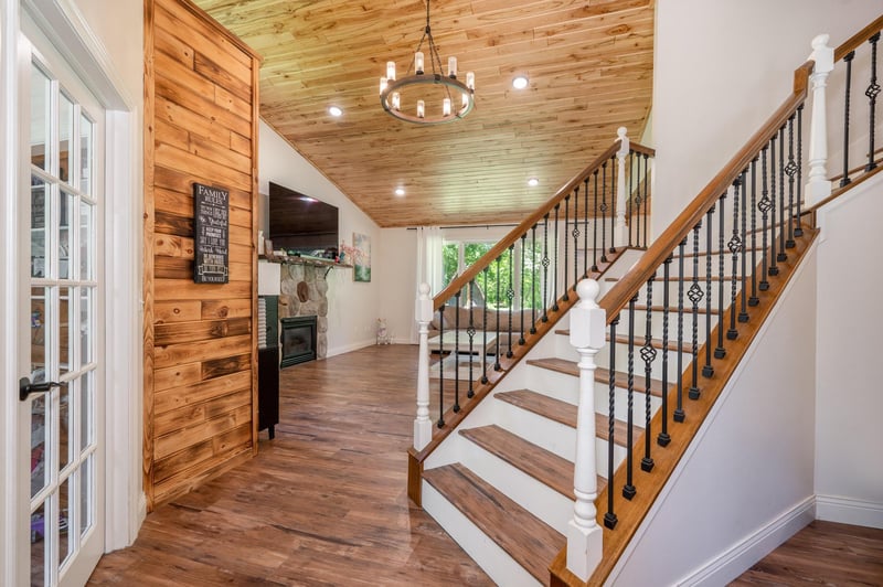 1903 White Tail Ln, Grand Rapids, MN 55744
