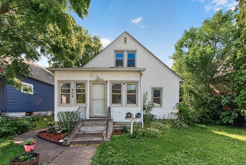 404 1st Ave S, South Saint Paul, MN 55075