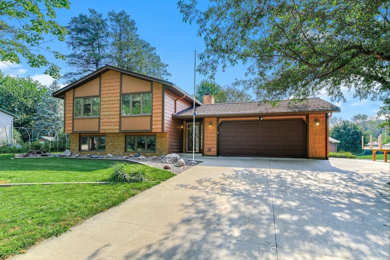 435 Allan Ave, Owatonna, MN 55060