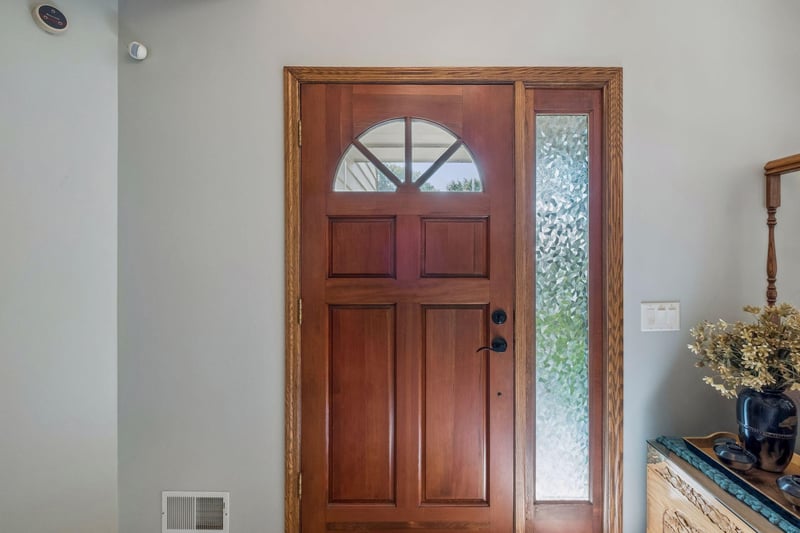 13480 Georgia Ct, Apple Valley, MN 55124