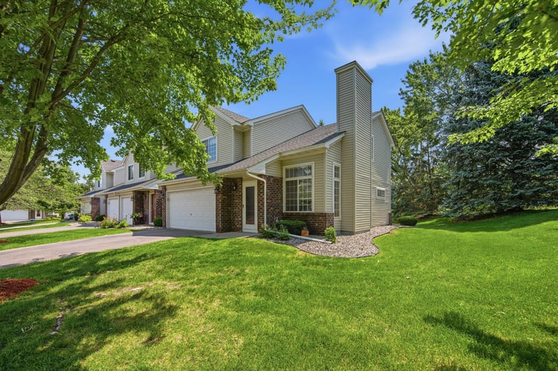 17700 41st Ave N #80, Plymouth, MN 55446