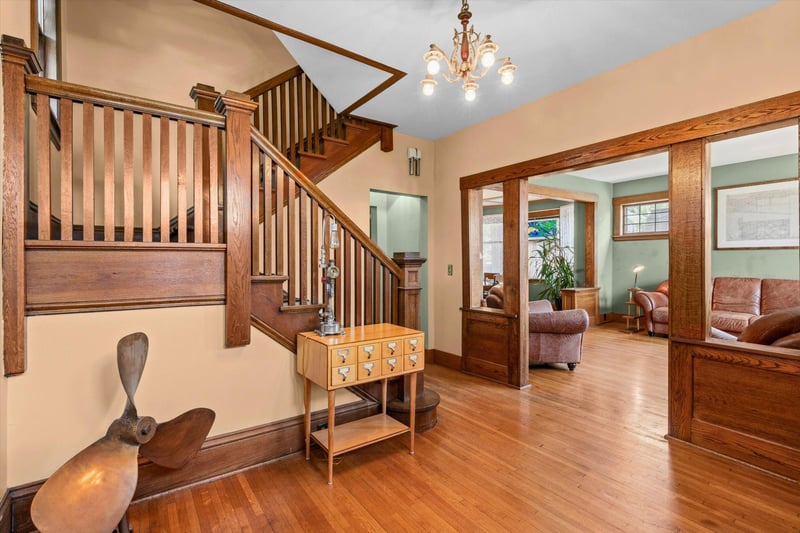 1601 Hubbard Ave, Saint Paul, MN 55104