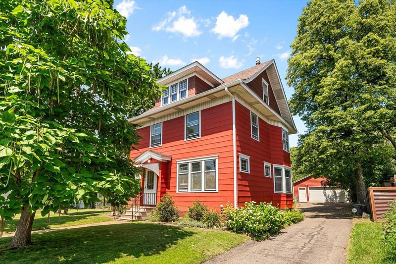 1601 Hubbard Ave, Saint Paul, MN 55104