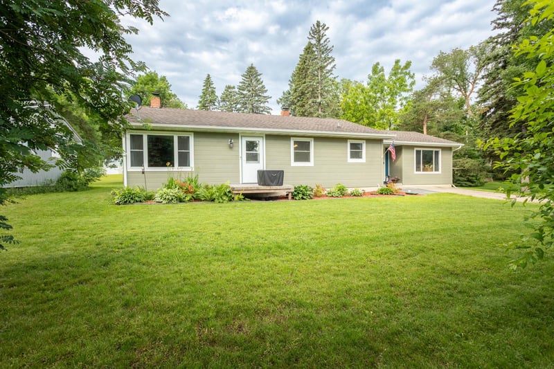 104 4th St E, Brandon, MN 56315