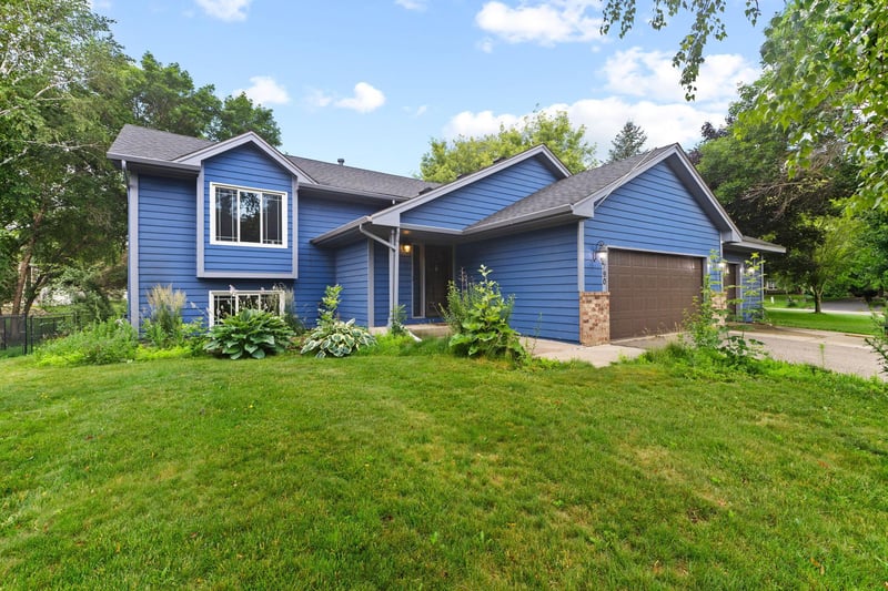 7790 171st St W, Lakeville, MN 55044