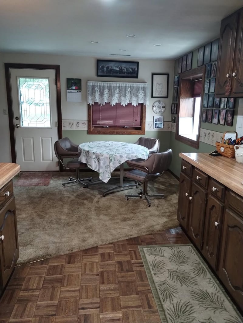 606 3rd St SW, Stewartville, MN 55976
