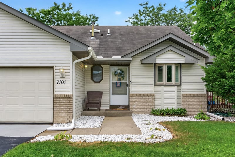 7101 Setzler Pw, Brooklyn Park, MN 55445