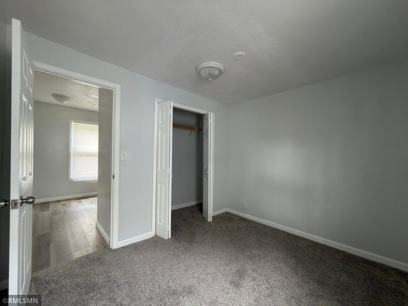 1071 Norton St, Saint Paul, MN 55117