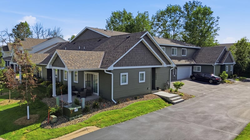 22294 Lilac Way, Forest Lake, MN 55025