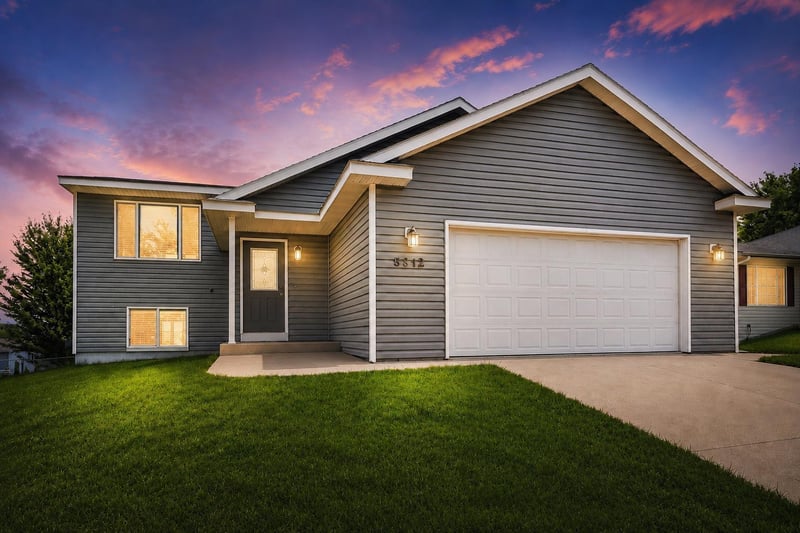 5312 Kingsbury Pl NW, Rochester, MN 55901