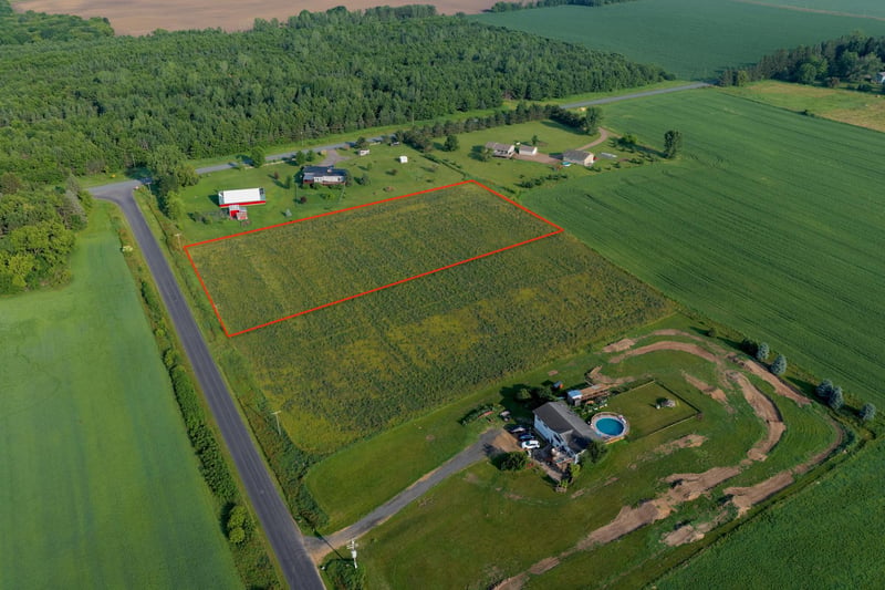 175 Ave Ave, Centuria, WI 54824