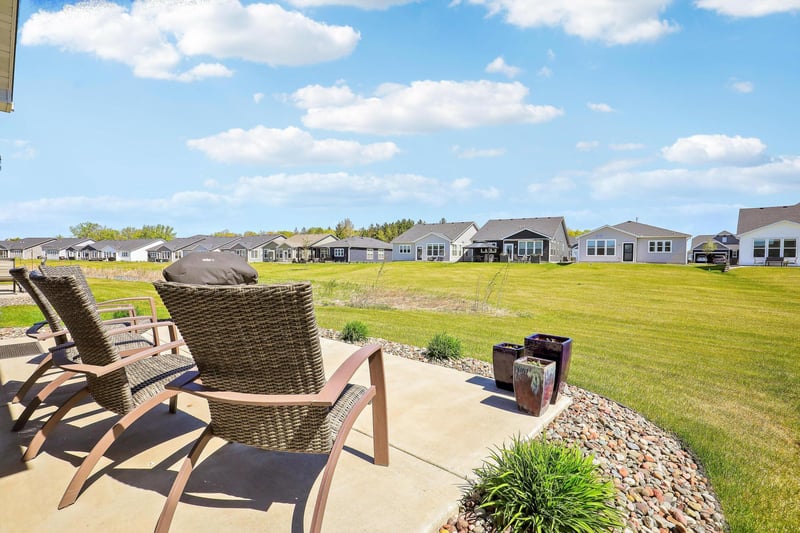 10224 Ironwood Ln, Rogers, MN 55374