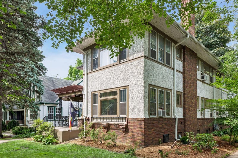 629 Lexington Pw N, Saint Paul, MN 55104