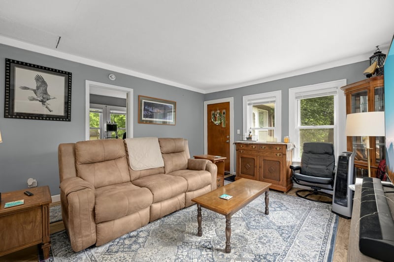 837 Pedersen St, Saint Paul, MN 55119