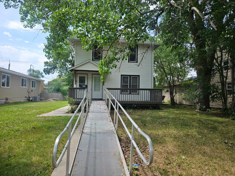 225 12th St N, Breckenridge, MN 56520