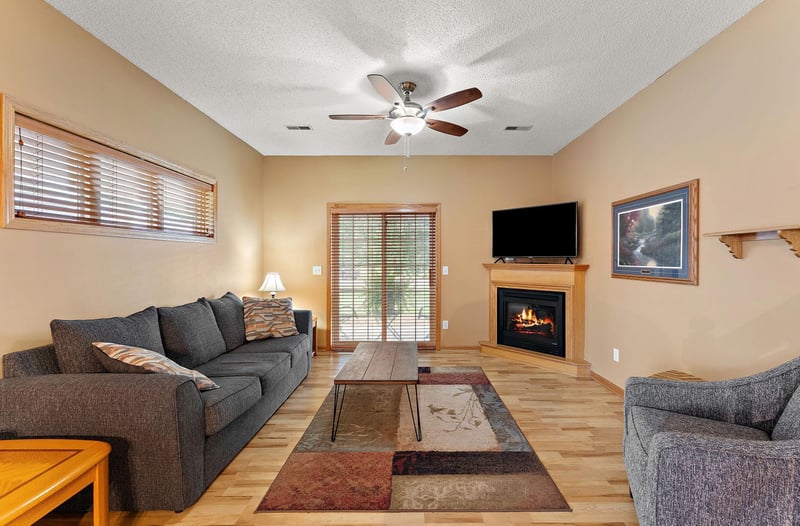 7858 Marilyn Dr, Lino Lakes, MN 55014