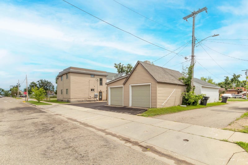 721 Beltrami Ave NW, Bemidji, MN 56601