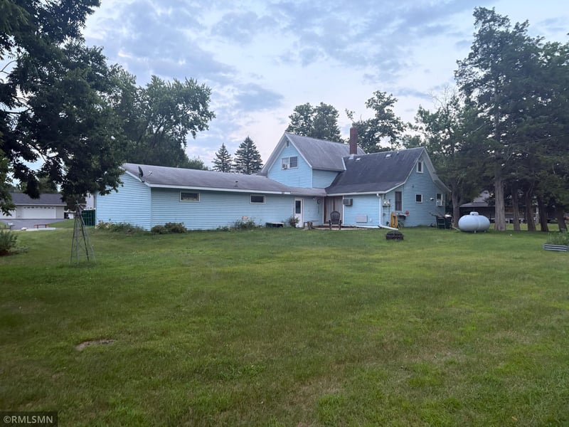 304 7th St, Pepin, WI 54759