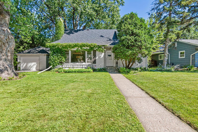 1531 Idaho Ave W, Falcon Heights, MN 55108
