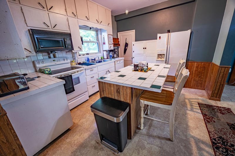 W2595 690th Ave, Spring Valley, WI 54767