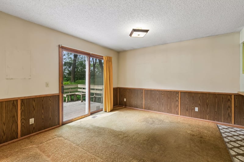 2390 50th St E, Inver Grove Heights, MN 55076