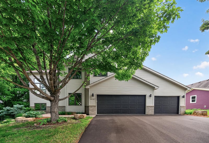 4167 Eau Claire Trl NE, Prior Lake, MN 55372