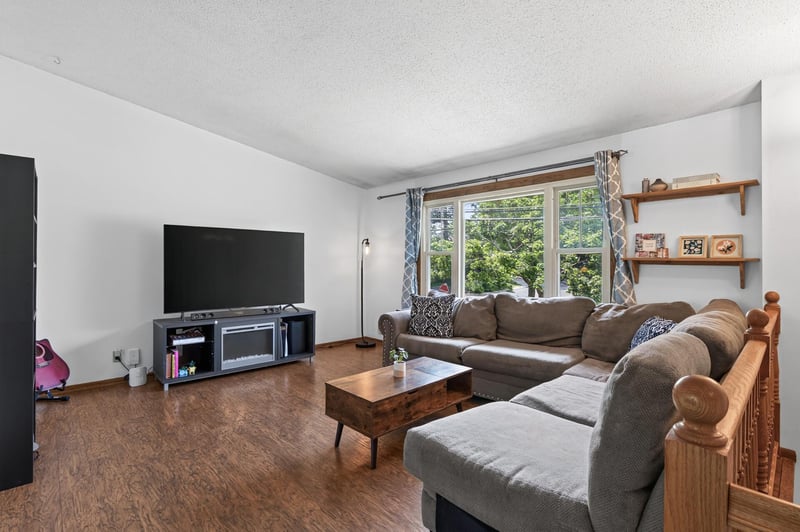 5190 Three Points Blvd, Mound, MN 55364