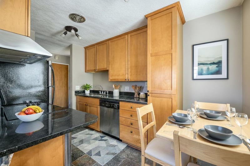 3018 Aldrich Ave S #25, Minneapolis, MN 55408