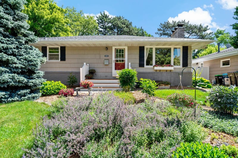 6017 Birchcrest Dr, Edina, MN 55436