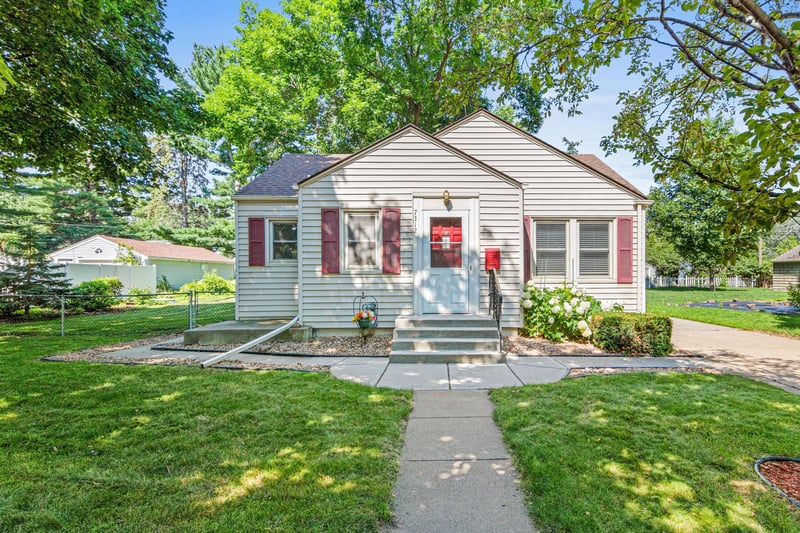 7312 Wentworth Ave, Richfield, MN 55423