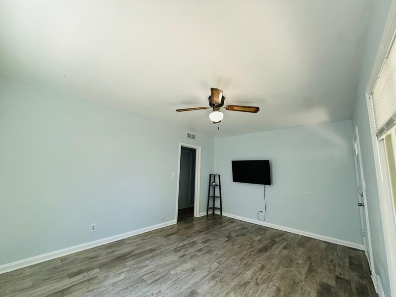 1299 Matilda St, Saint Paul, MN 55117
