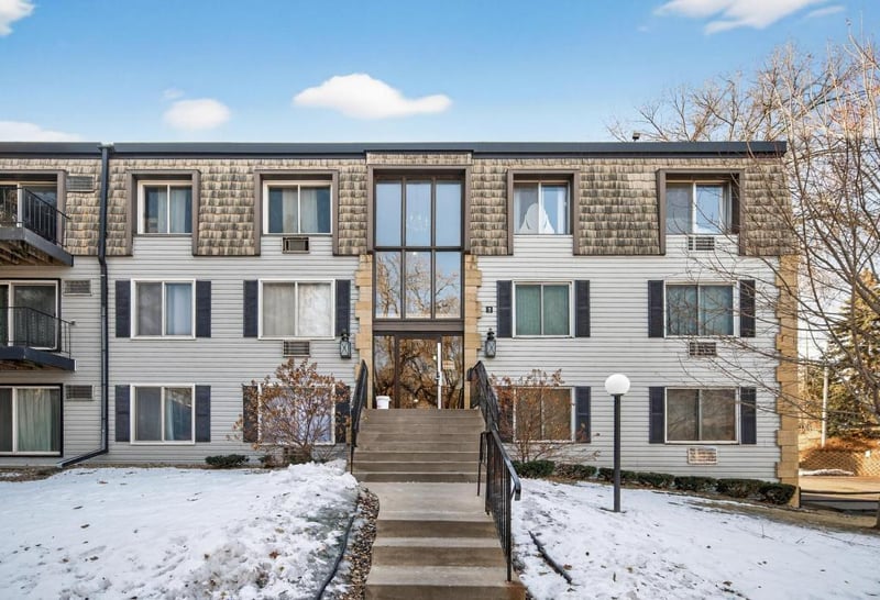 181 Little Canada Rd E #334, Little Canada, MN 55117