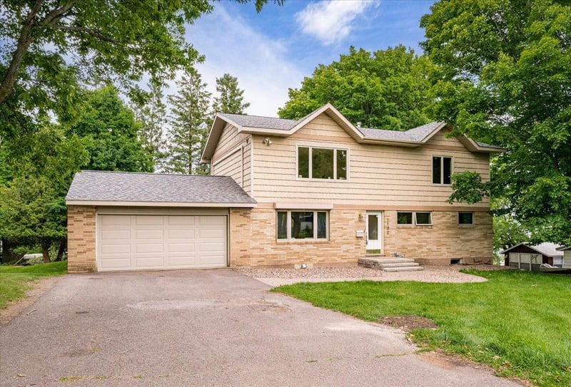 1132 Missouri Ave, Duluth, MN 55811