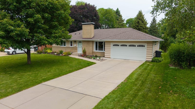3314 Belden Dr NE, Saint Anthony, MN 55418