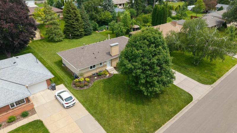 3314 Belden Dr NE, Saint Anthony, MN 55418