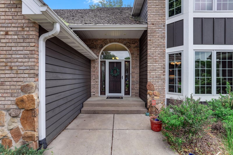 5968 Scenic Pl, Shoreview, MN 55126