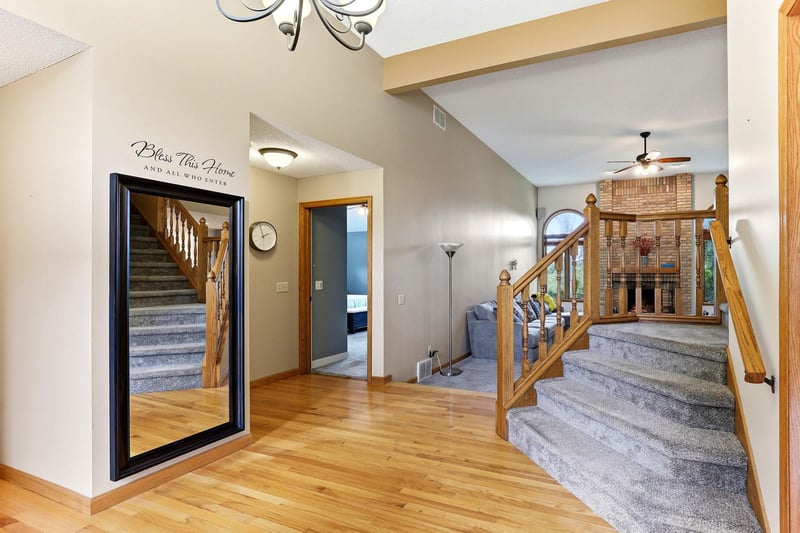 5968 Scenic Pl, Shoreview, MN 55126