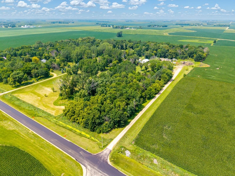 38110 190th St, Green Isle, MN 55338